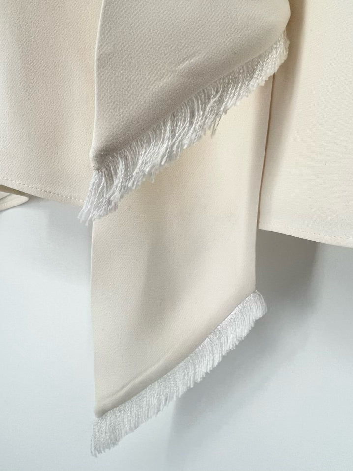 LAFAYETTE 148 Size 8 Cream Silk Sleeveless top