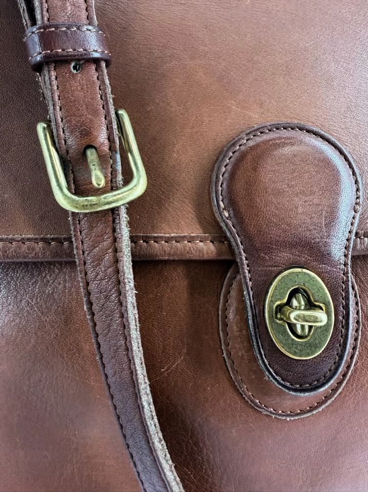 COACH Willis Cognac Leather Crossbody Bag