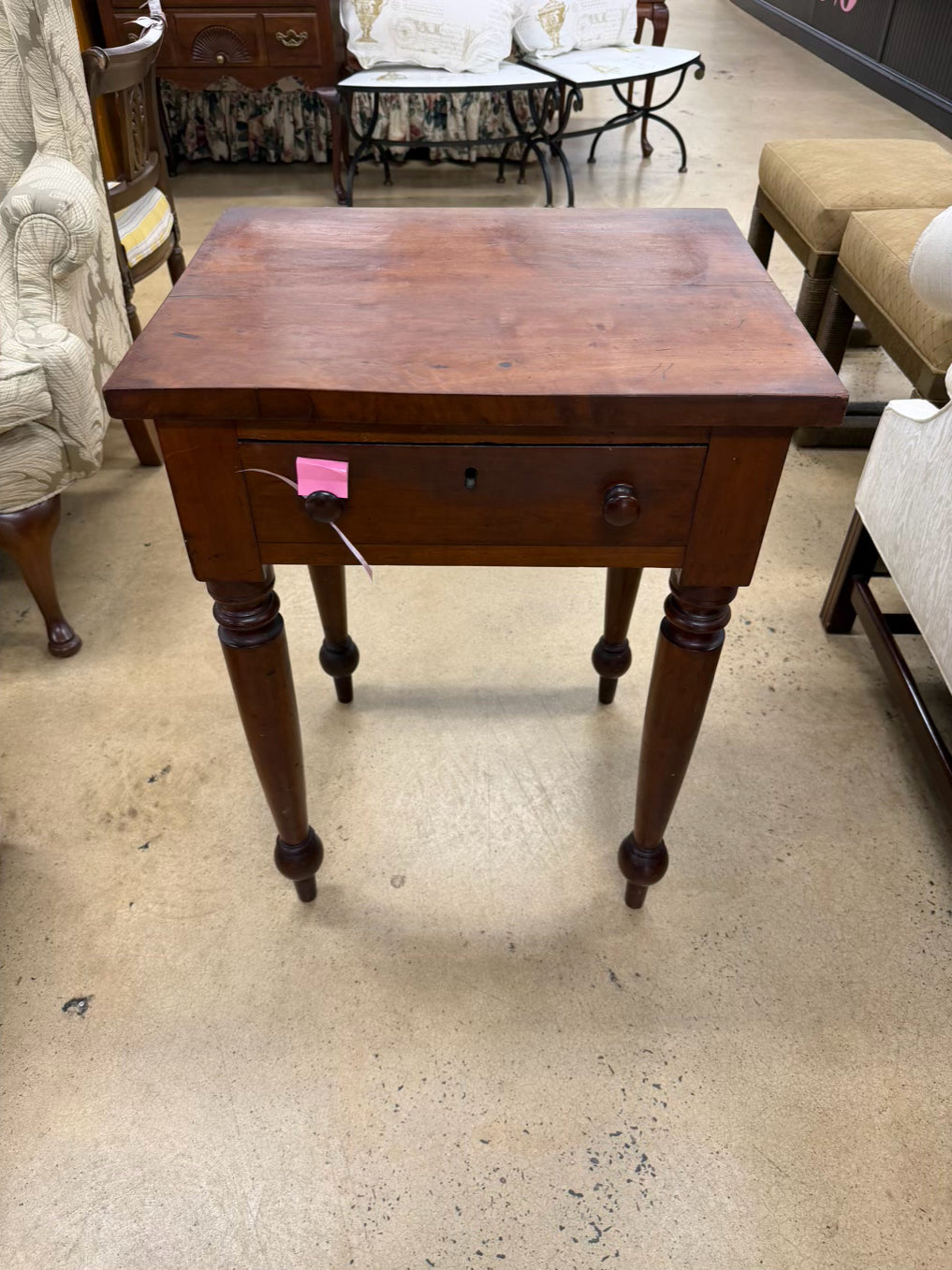 ANTIQUE Wood End Table w/ Drawer