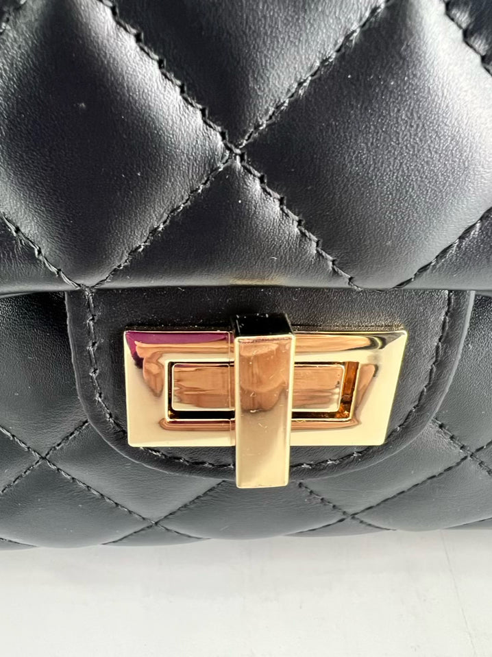 BORSE IN PELLE Black Leather Quilted Purse