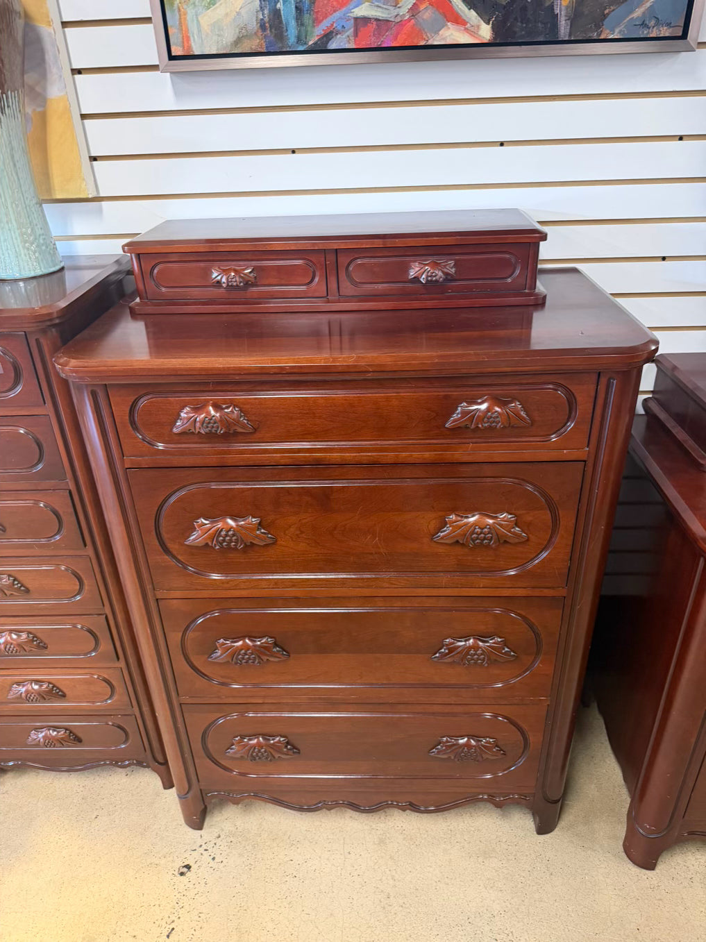 DAVIS CABINET CO Wood Victorian 4 Drawer Chest