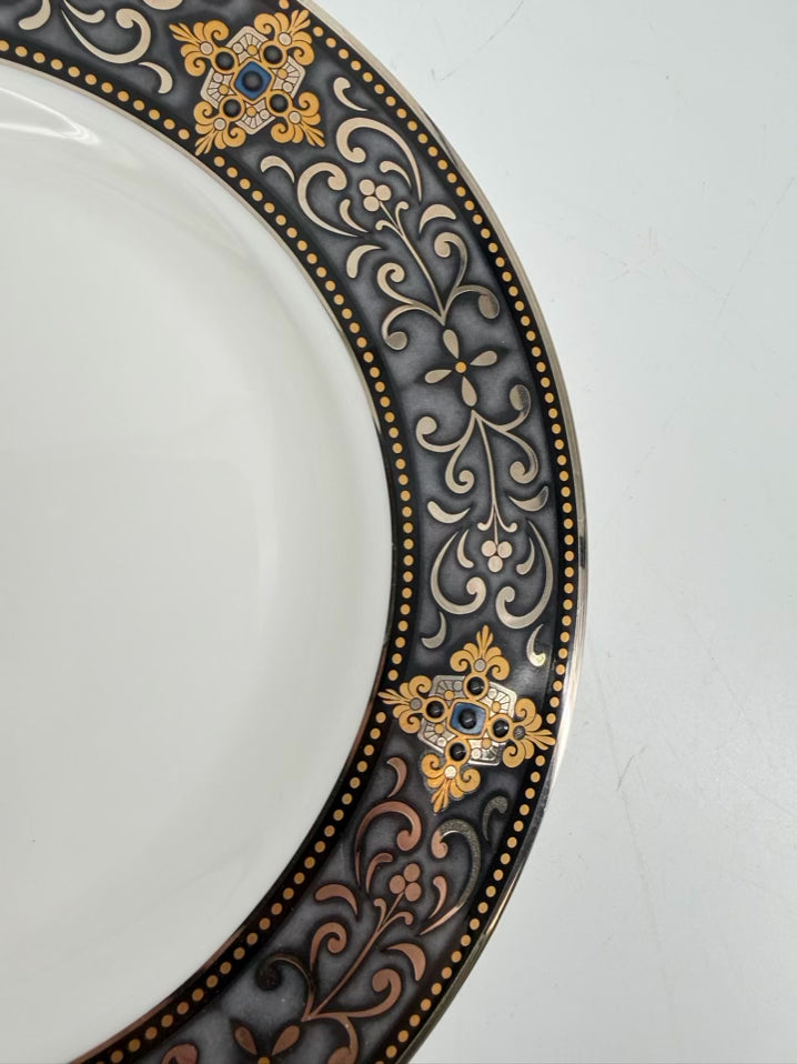 LENOX White, Black & Gold Porcelain Vintage Jewell 5 Piece Dinnerware Setting For 4