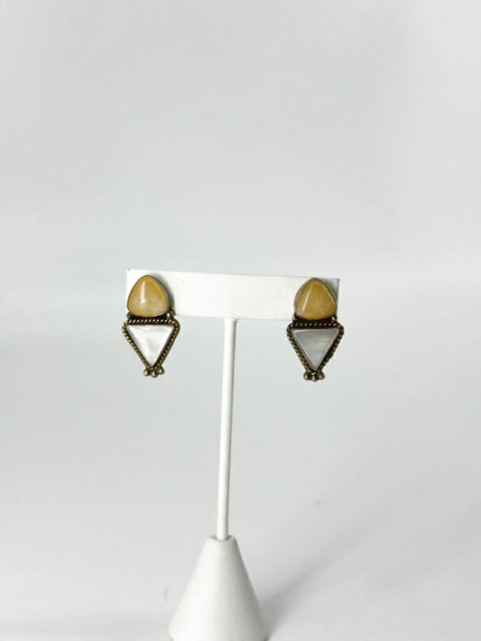 GENEVA STERLING SILVER Mother of Pearl & Peach Agate Earrings
