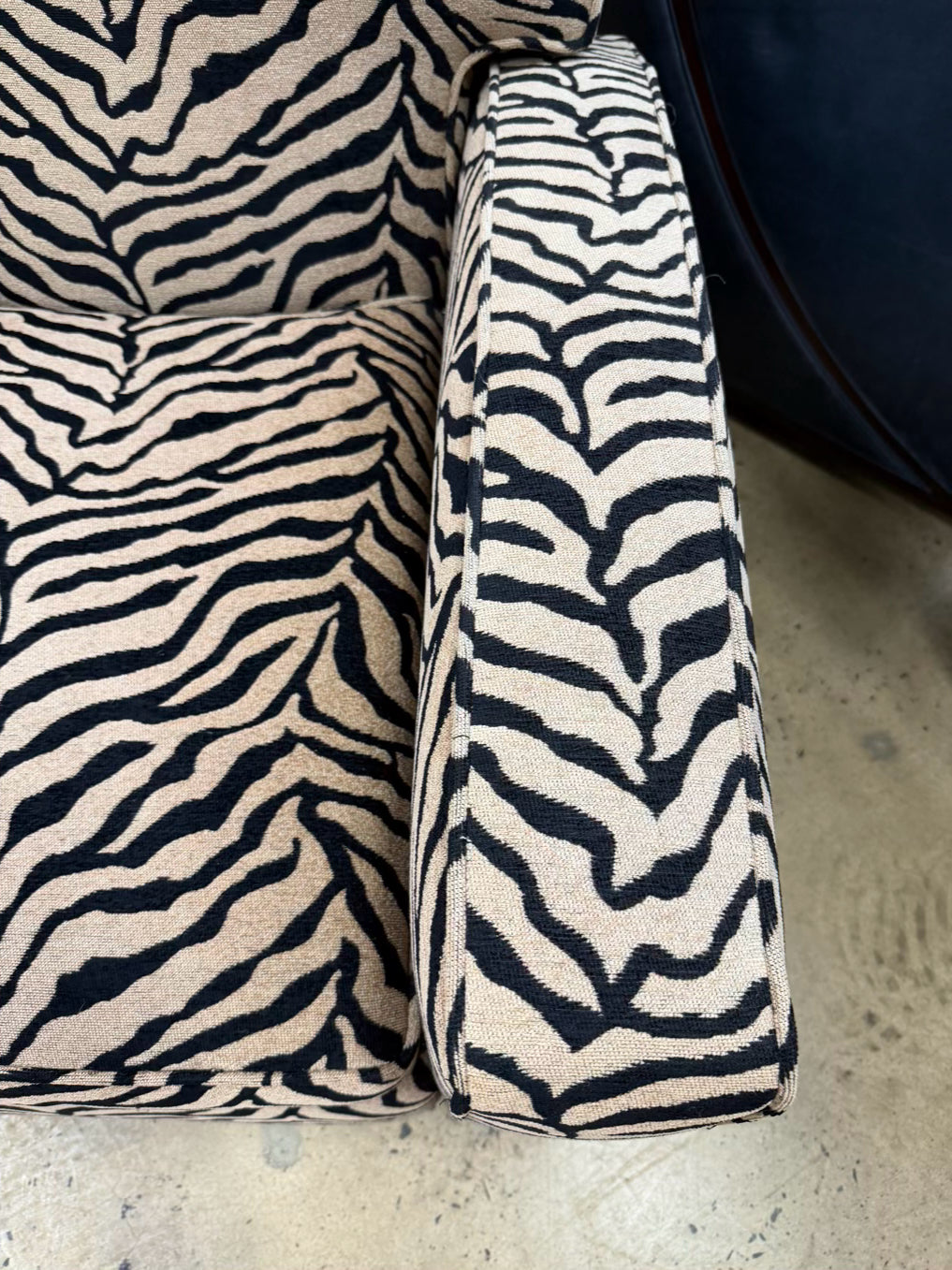 Tan & Black Animal Recliner Chair