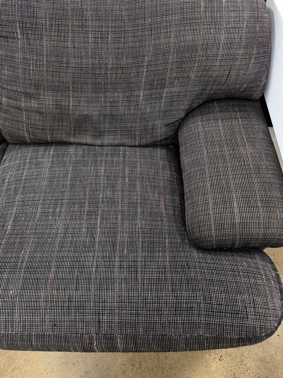 PRESTIGE Gray Tweed Sectional Sofa