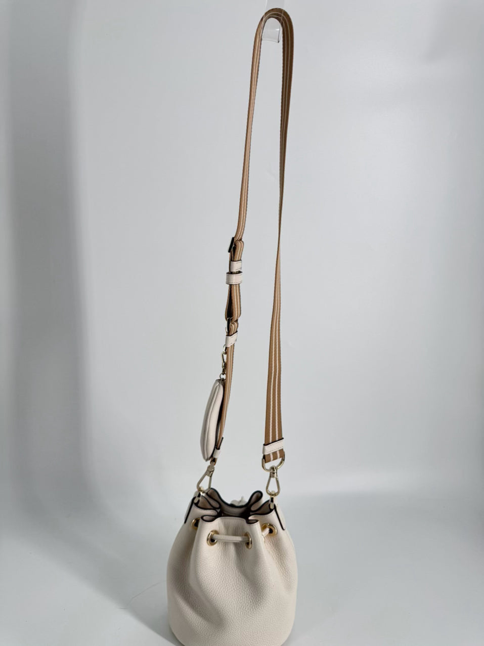 KATE SPADE Cream Leather Bucket Bag w/ Coin Purse