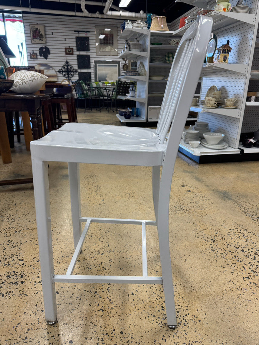CRATE & BARREL White Metal Set of 6 Counter Stools