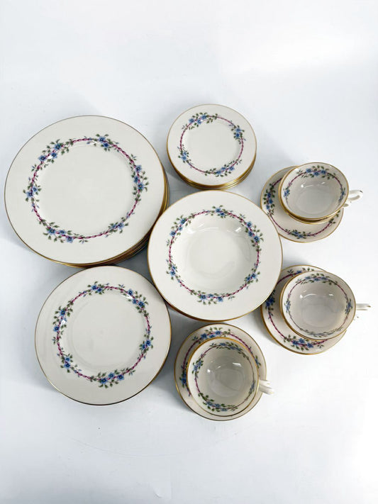 LENOX White, Pink & Blue China Belvidere 6 Piece Dinnerware Setting For 8