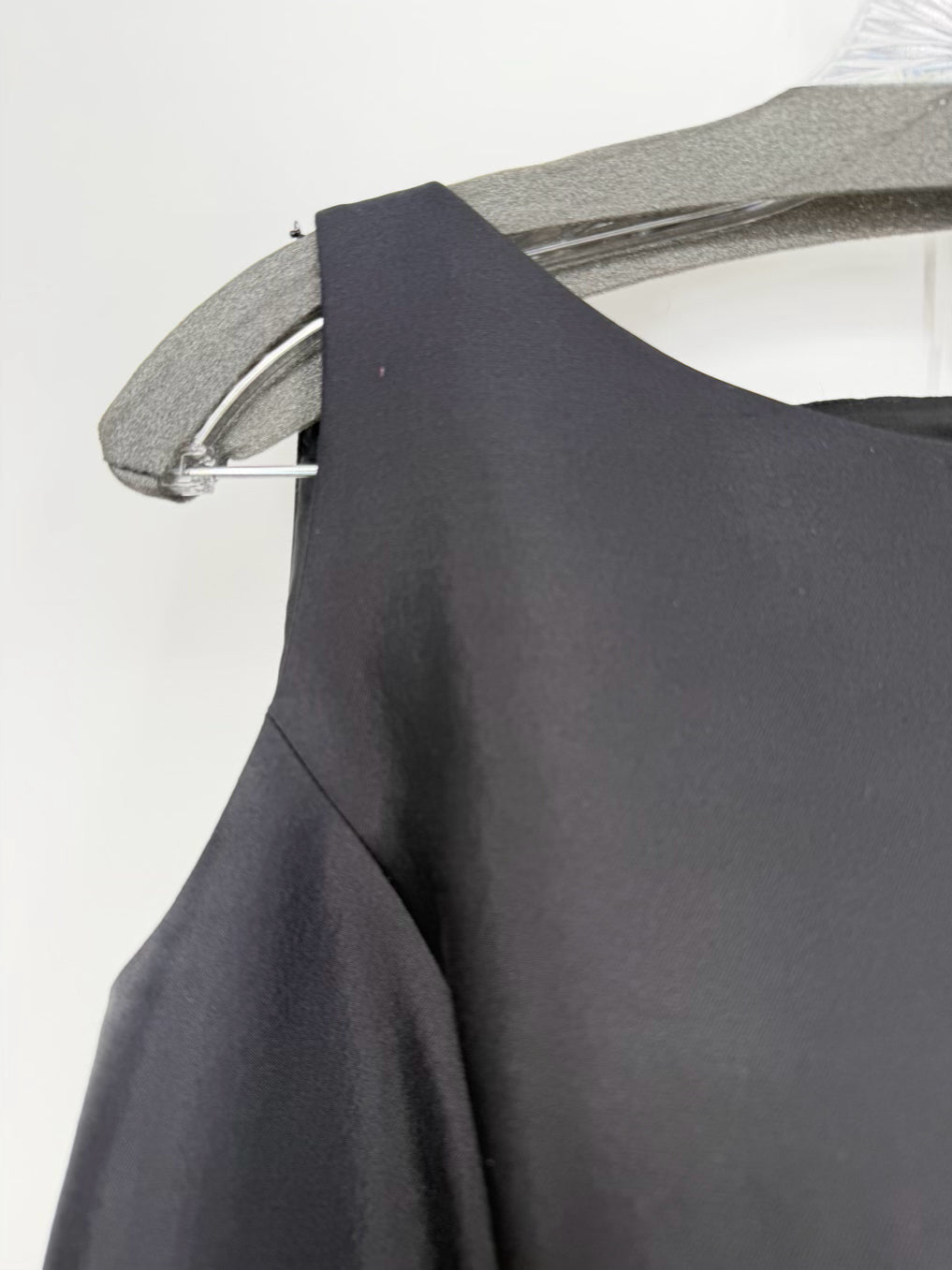 FRASCARA Size Wmn's 16/18 Black Silk & Wool Pants Suit