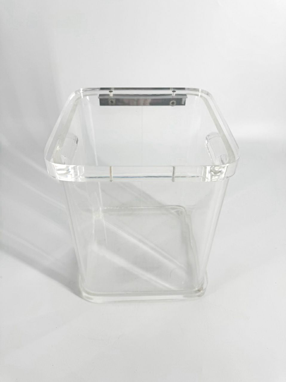 VINTAGE WILARDY Lucite Square Ice Bucket
