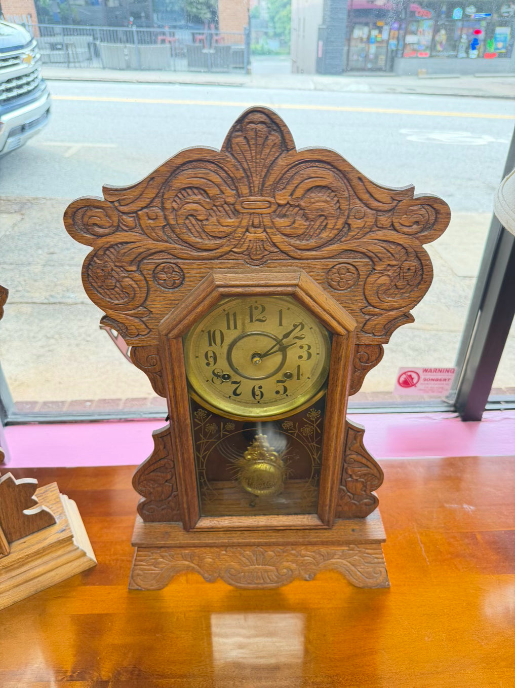 NEW HAVEN CLOCK COMPANY Medium Oak Clock