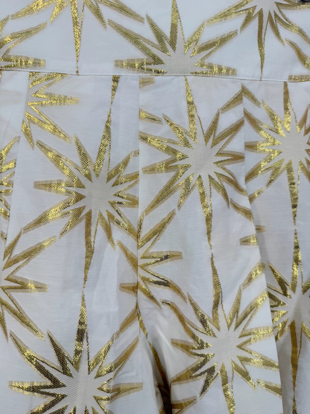 EMILY MCCARTHY Size M Cream & Gold Shorts