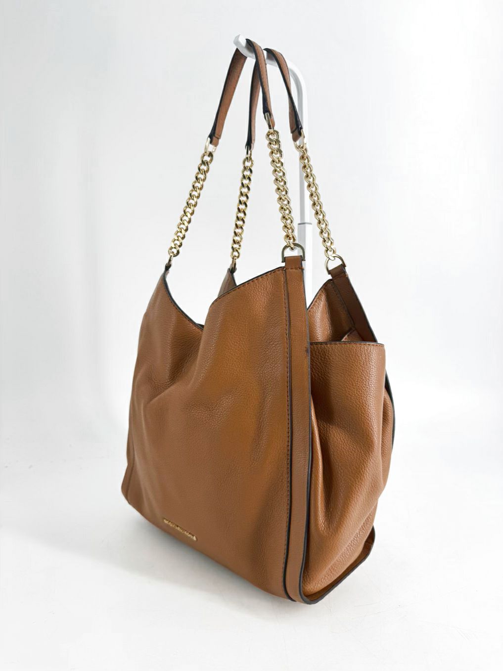 MICHAEL KORS Newbury Acorn Leather Medium Chain Shoulder Tote