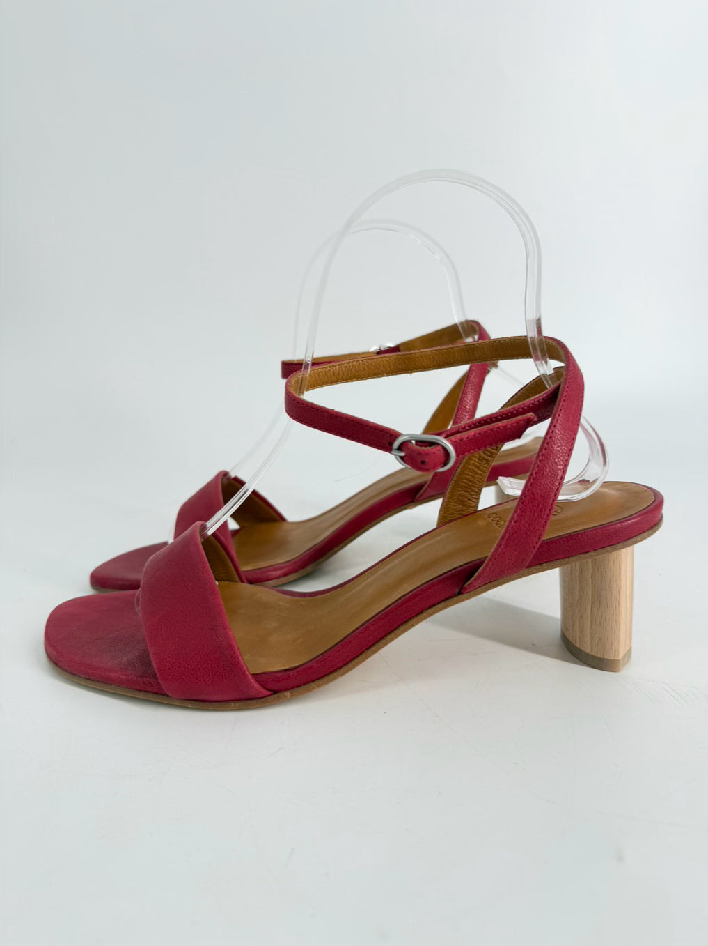 COCLICO Size 38.5 Red Leather Heels