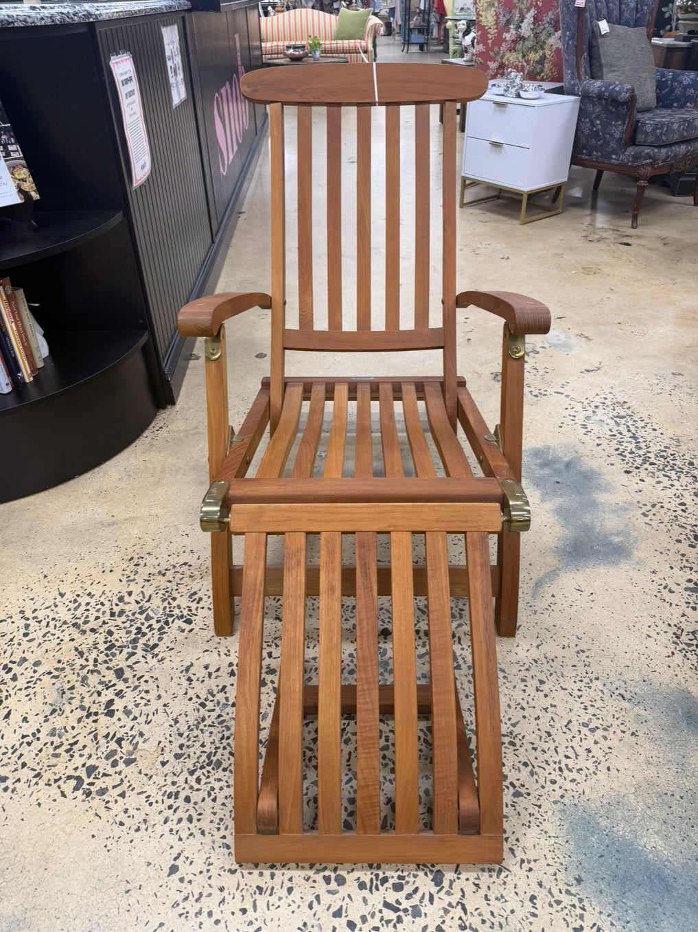 BARLOW TYRIE Teak Outdoor Steamer Chair