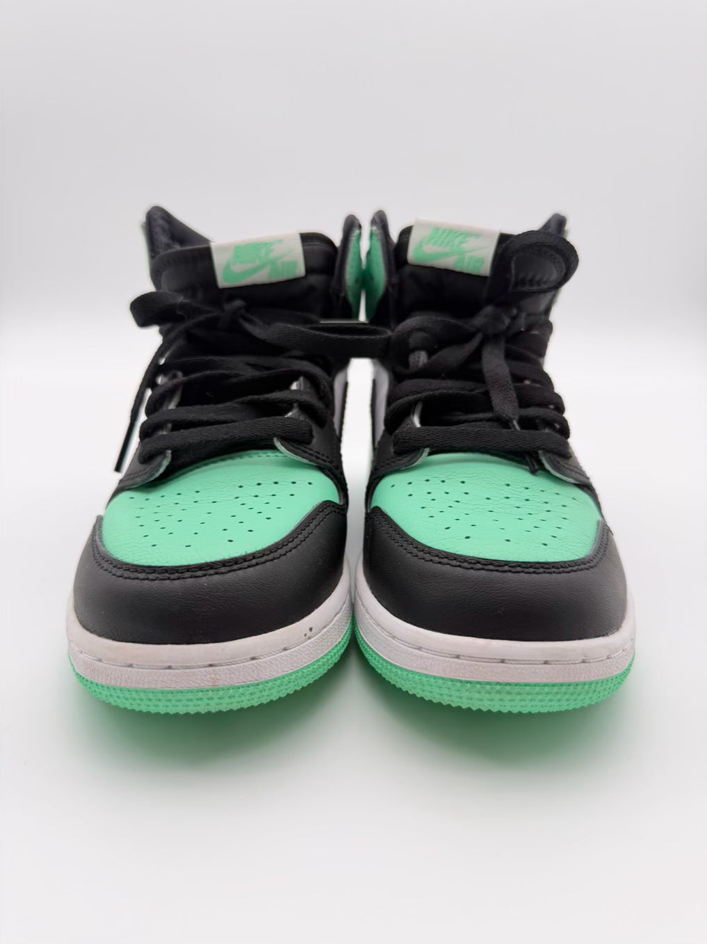 NIKE AIR JORDAN Retro High OG Green Glow Size Youth 6.5 Teal & Black Sneakers