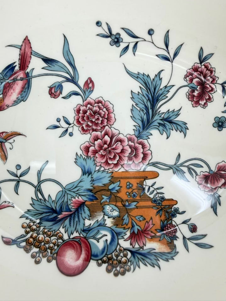 WEDGEWOOD White, Pink & Blue Williamsburg Potpourri China 7 Piece Dinnerware Setting For 6 Includes Serving Pieces