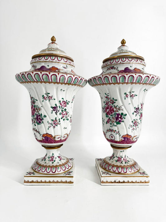 SAMSON Pink & Green Porcelain Pair of Jars w/ Lids