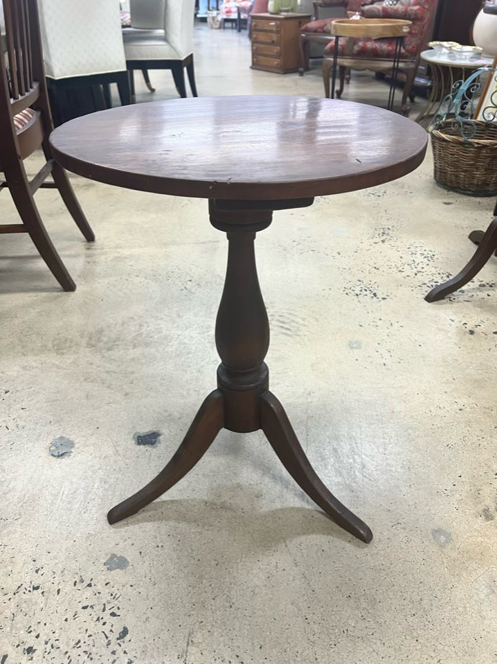 ANTIQUE Wood Round Occasional Table w/ Tripod Legs