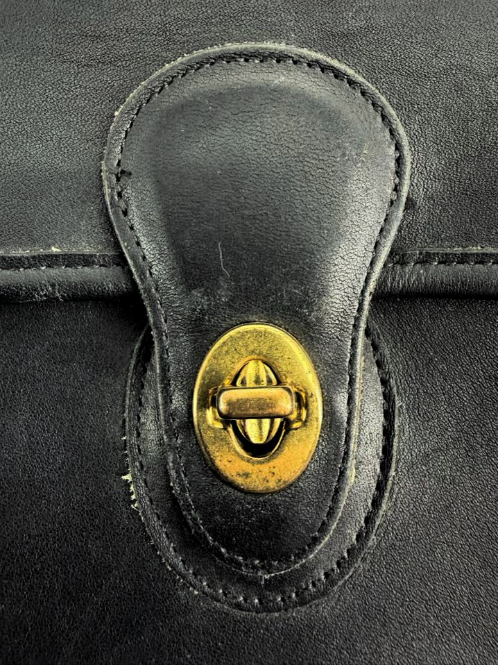 VINTAGE COACH Murphy Black Leather Crossbody Bag