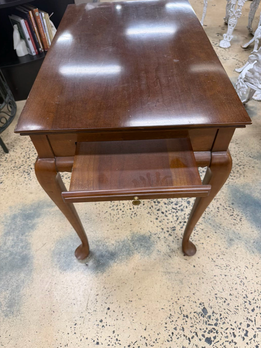 Medium Brown Wood Queen Ann Tea Table