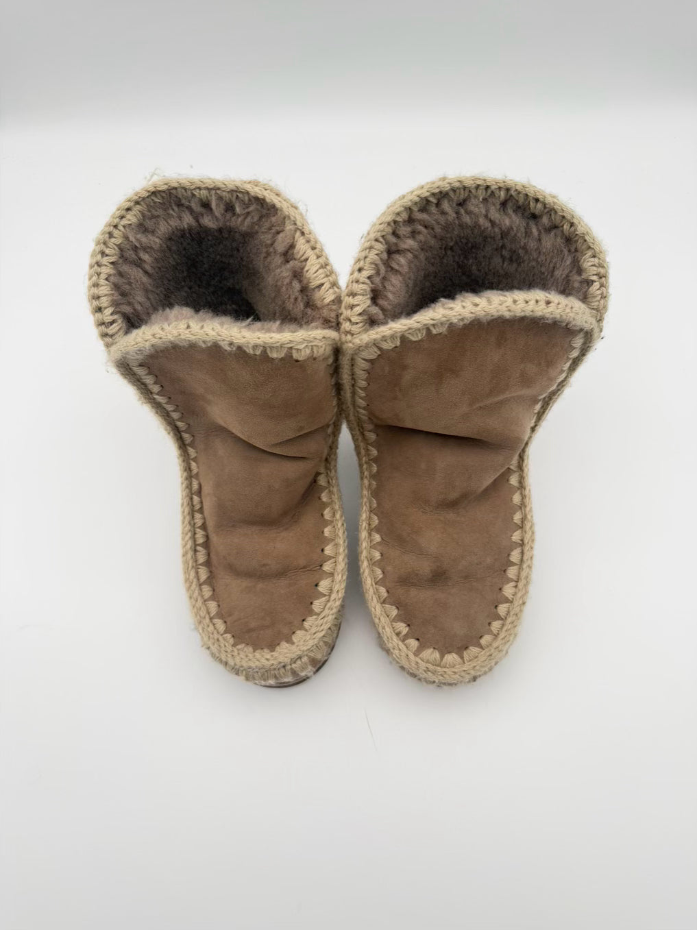 MOU WMNS Size 8.5 Taupe Crochet Detail Booties