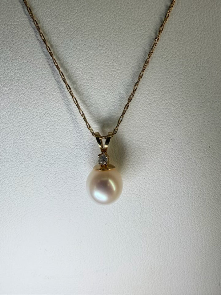 14K Gold FRESH WATER PEARLS Diamond Necklace & Earring Set