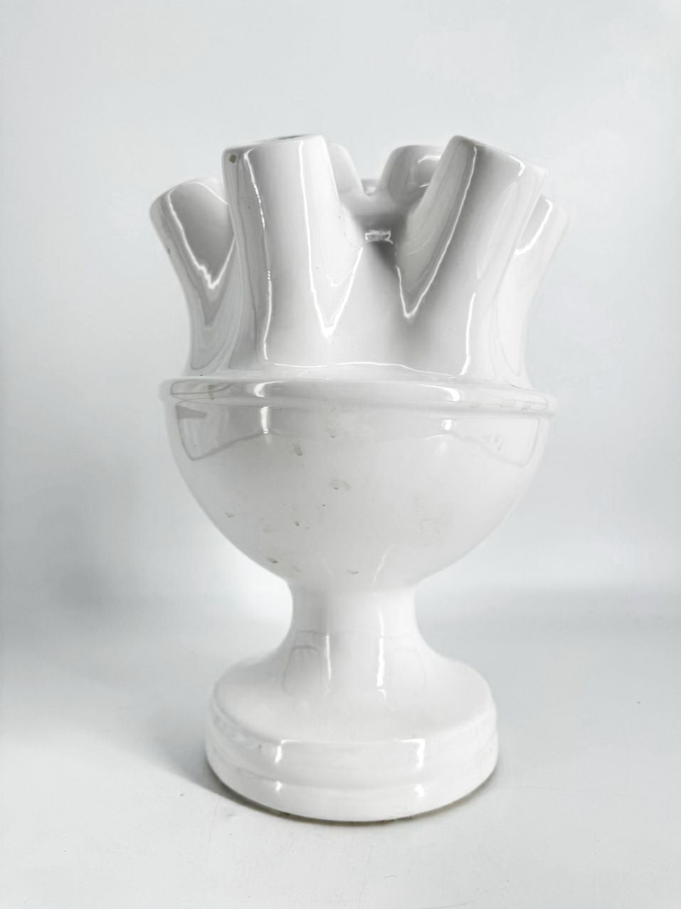 White Ceramic Tulipier Vase