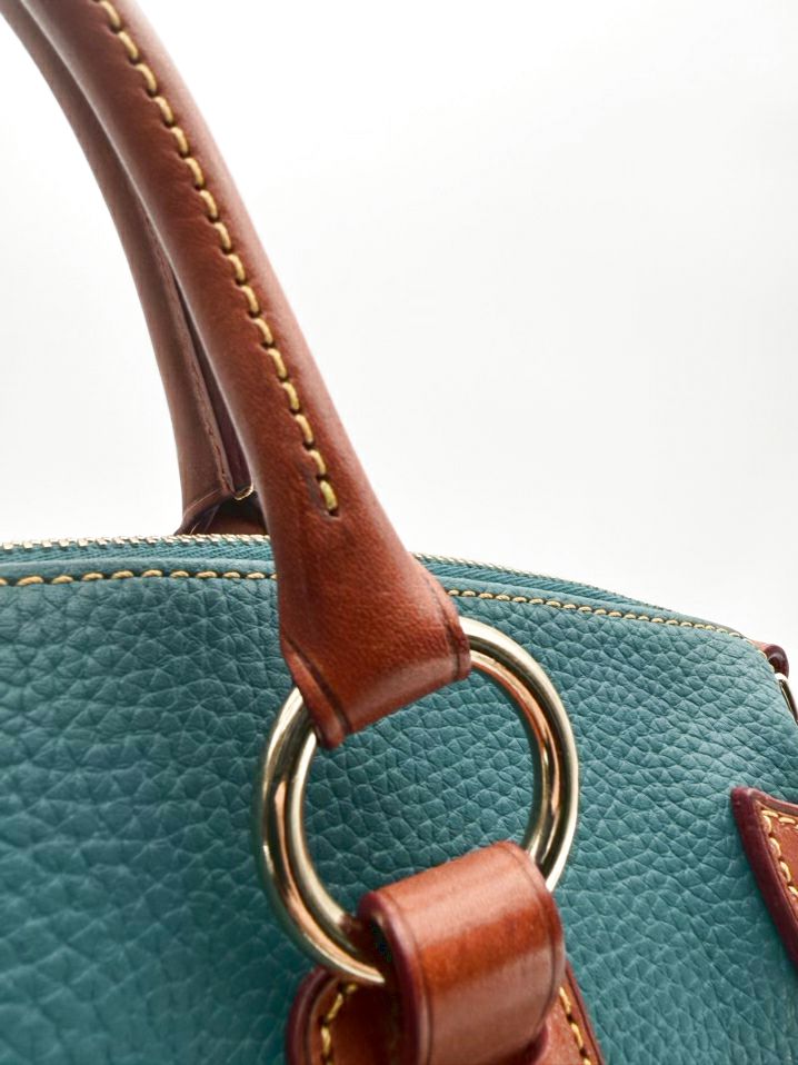 DOONEY & BOURKE Teal Tassel Purse w/ Wristlet