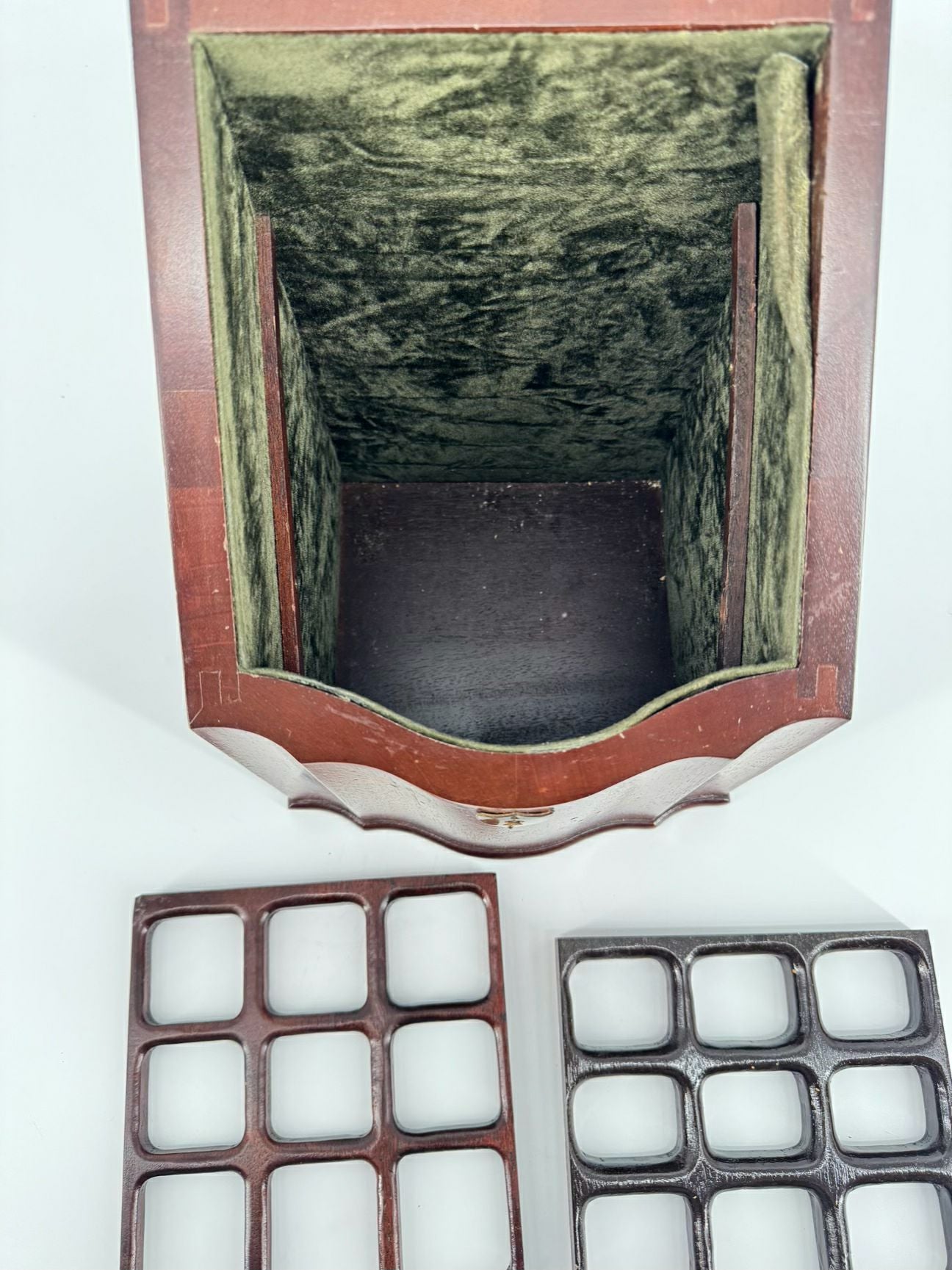 Wood Medallion Inlay Knife Box