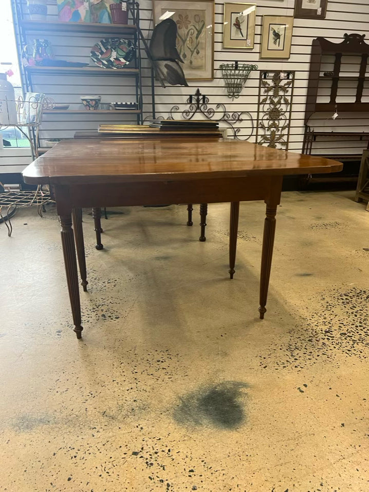 ANTIQUE Cherry Drop Leaf w/ Fluted Legs