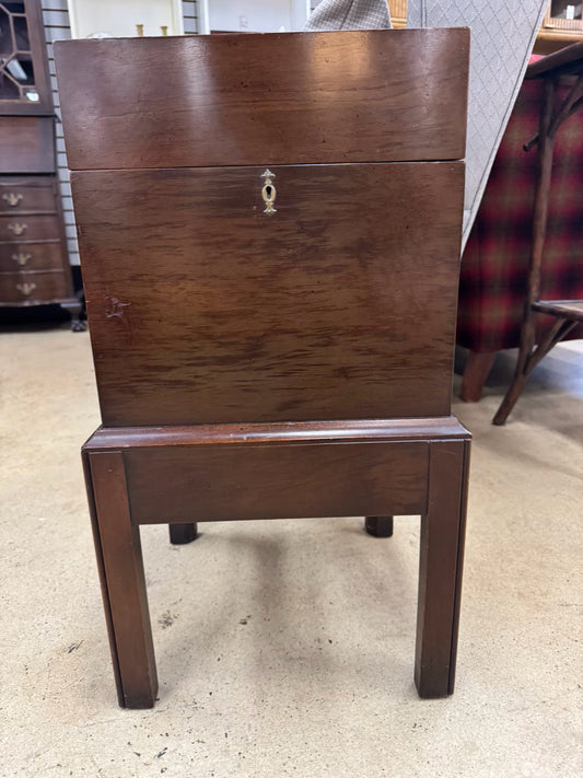 Wood Cellaret Liquor Cabinet