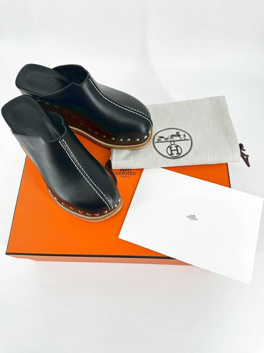 HERMES Size 35 Noir Leather Earth Mules