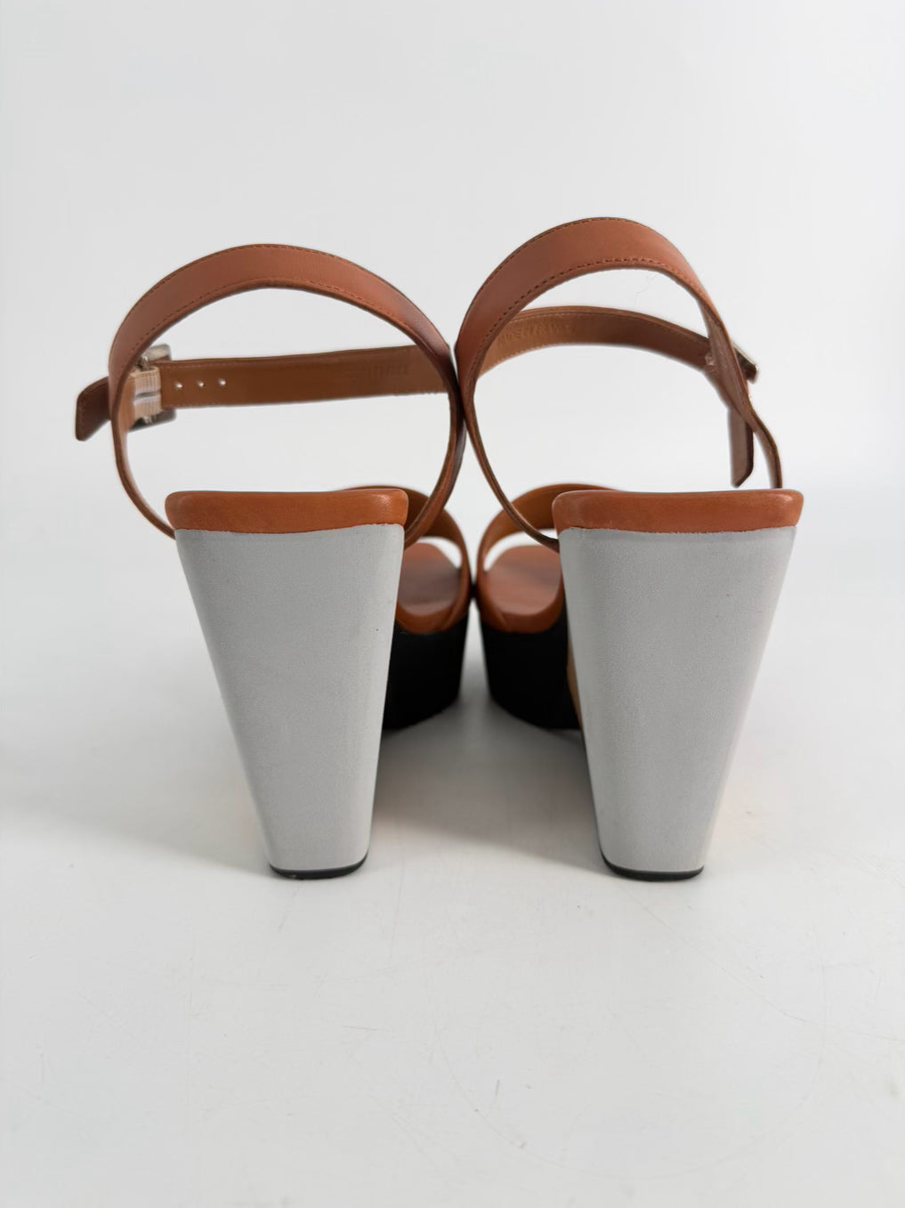 CLERGIE Size 39.5 Cognac Heels