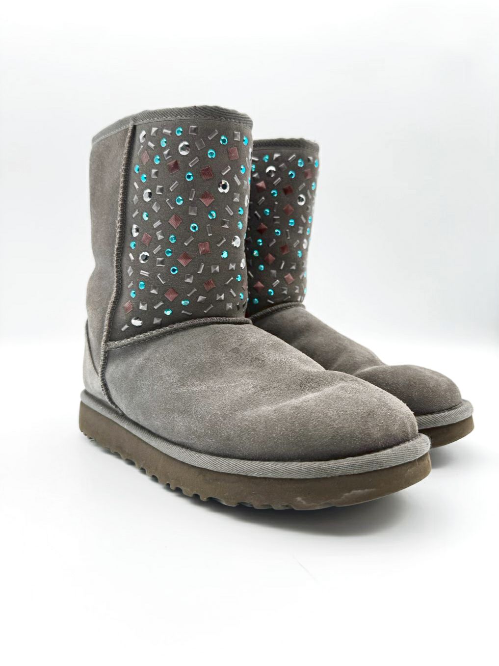UGG WMNS Size 9 Gray Gemstones Shearling Booties