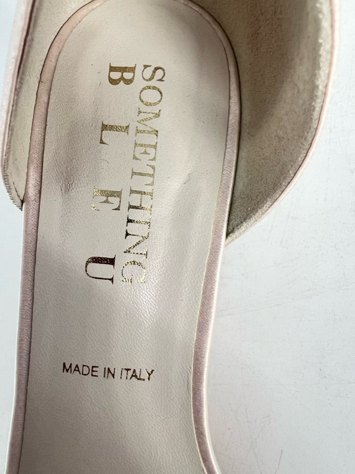 SOMETHING BLEU Size 7 Blush Satin Heels