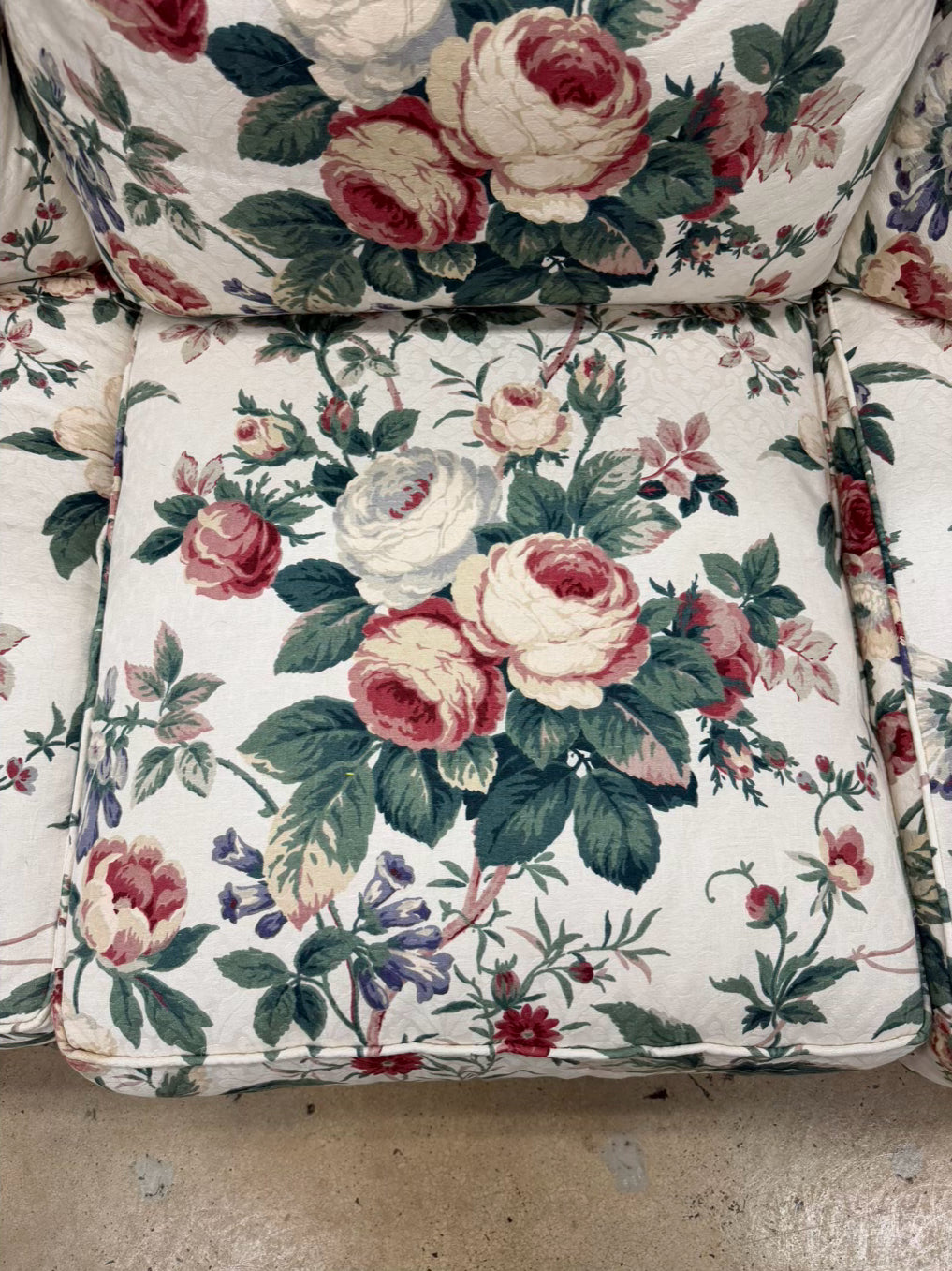VINTAGE Cream, Pink, Green & Blue 3 Cushion Sofa
