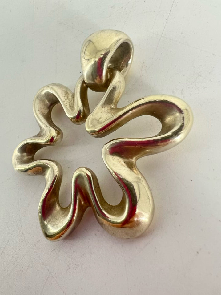 SIMON SEBBAG Sterling Flower Pendant