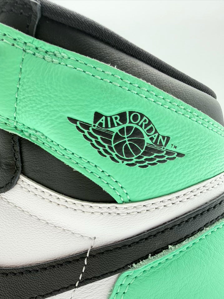 NIKE AIR JORDAN Retro High OG Green Glow Size Youth 6.5 Teal & Black Sneakers