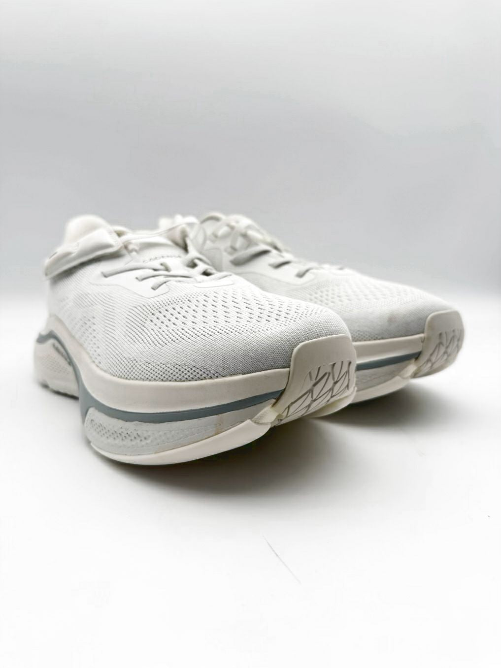CADENSE Size MENS 12 White Sneakers