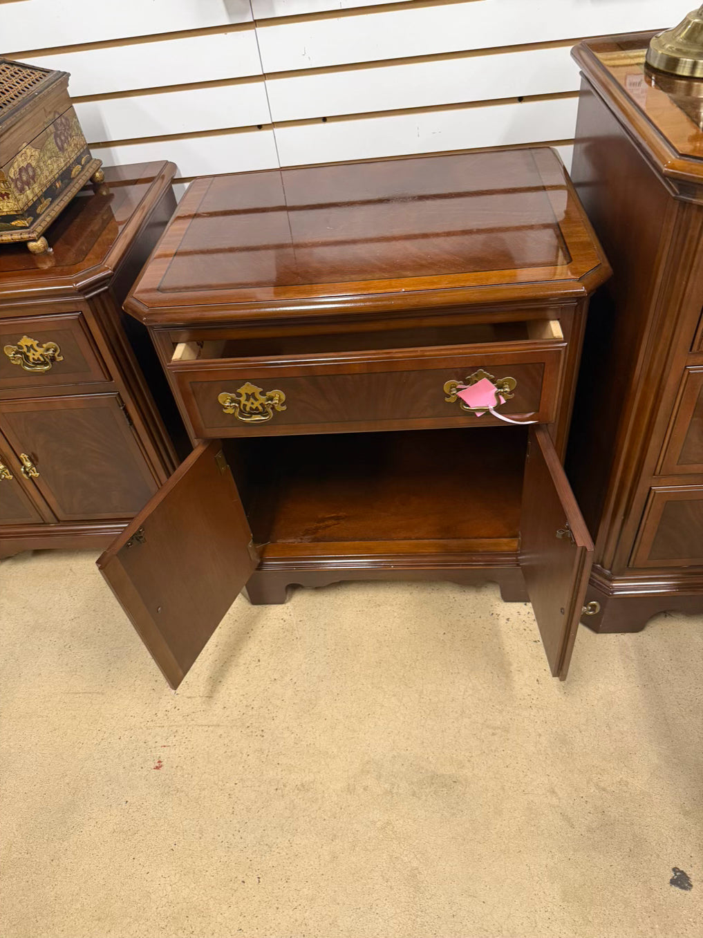DREXEL Dark Mahogany Chippendale Nightstand