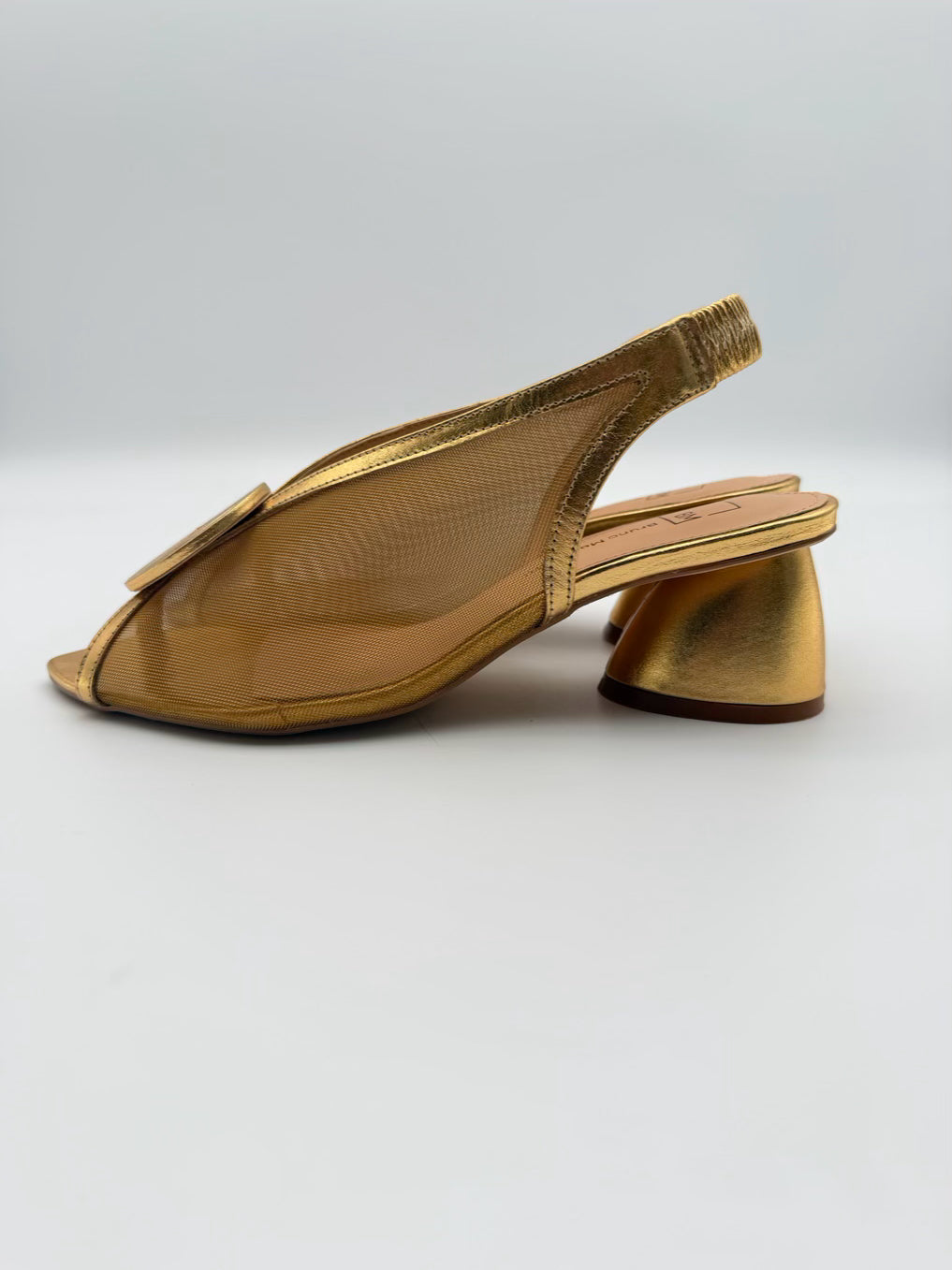 BRUNO MENEGATTI  WMNS Size 7 Gold Block Heel NWOT