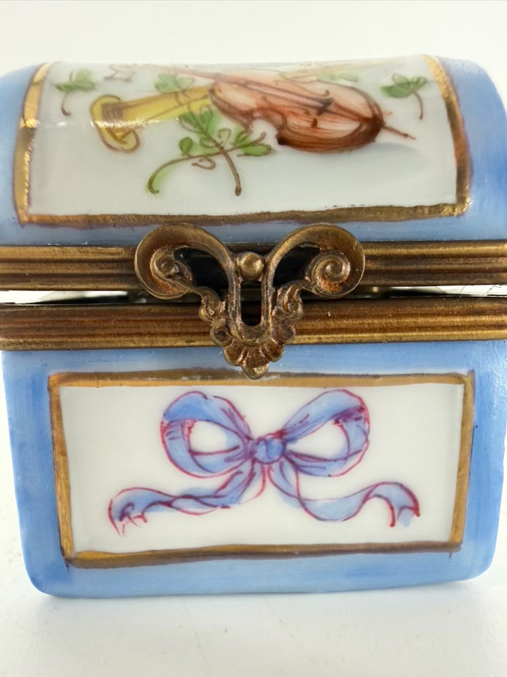 LIMOGES Violin Trunk Style Box w/ 3 Perfumes
