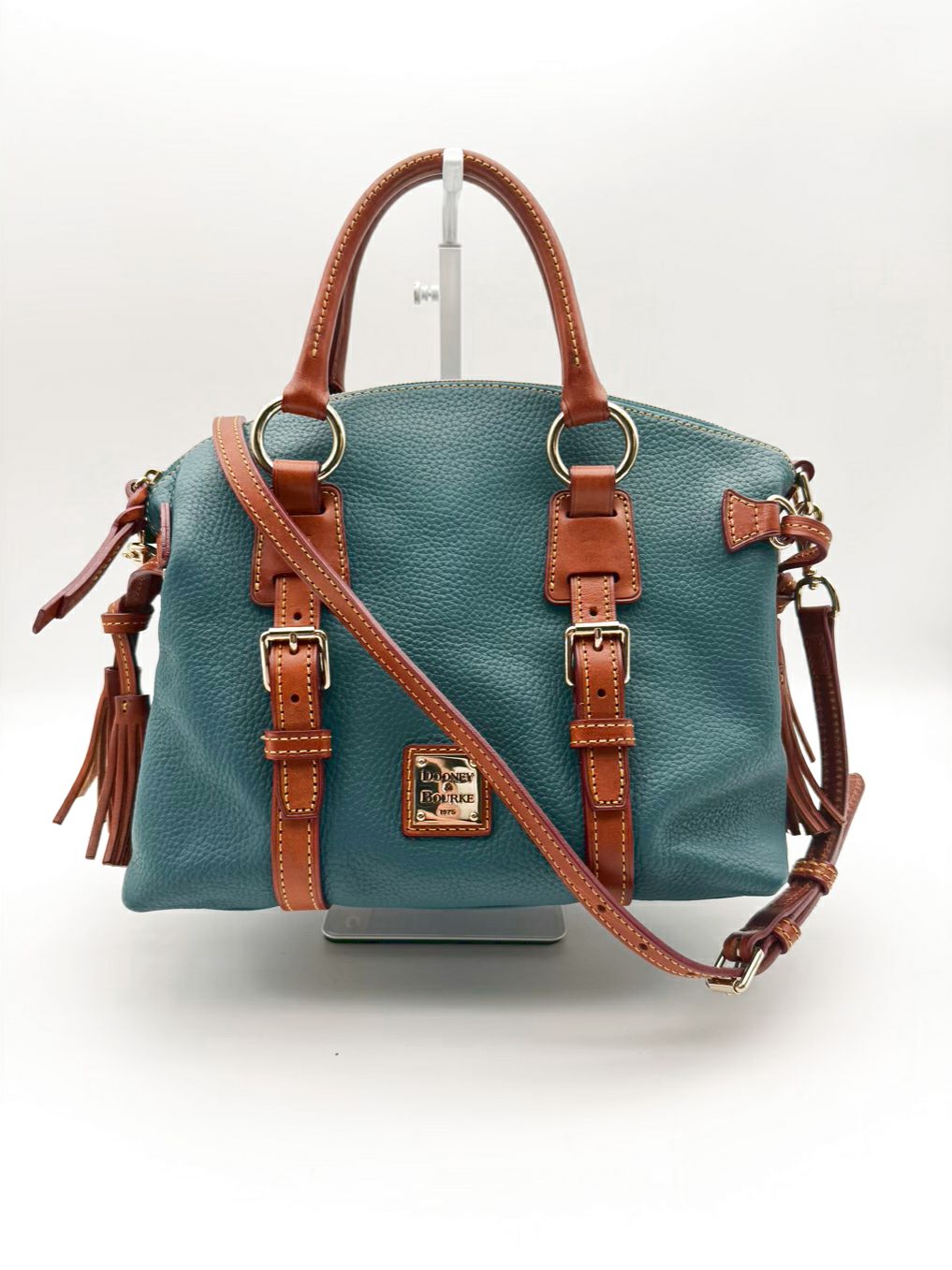 DOONEY & BOURKE Teal Tassel Purse w/ Wristlet