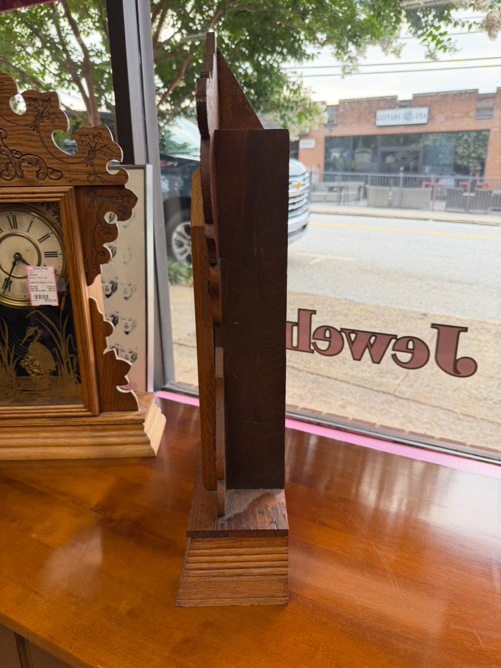 NEW HAVEN CLOCK COMPANY Medium Oak Clock