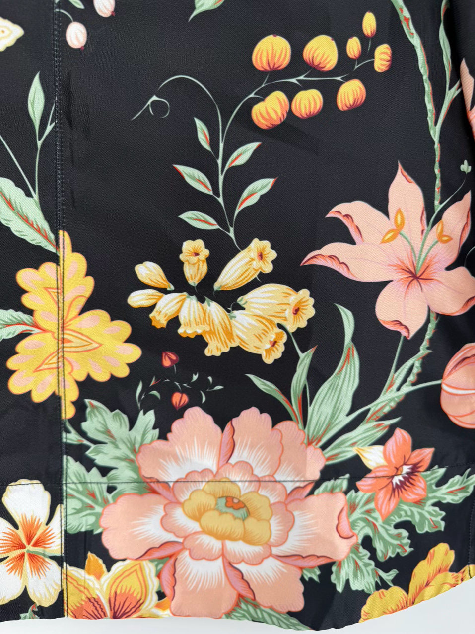 TUCKERNUCK Size S Black Floral Print Blouse