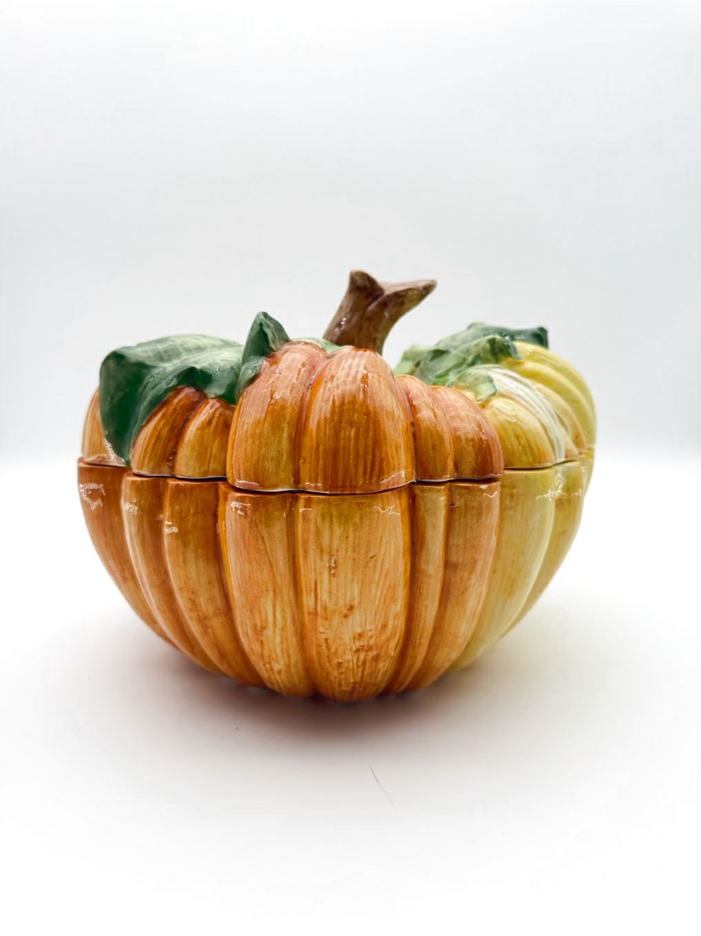 VIETRI Orange Pumpkin Bakeware