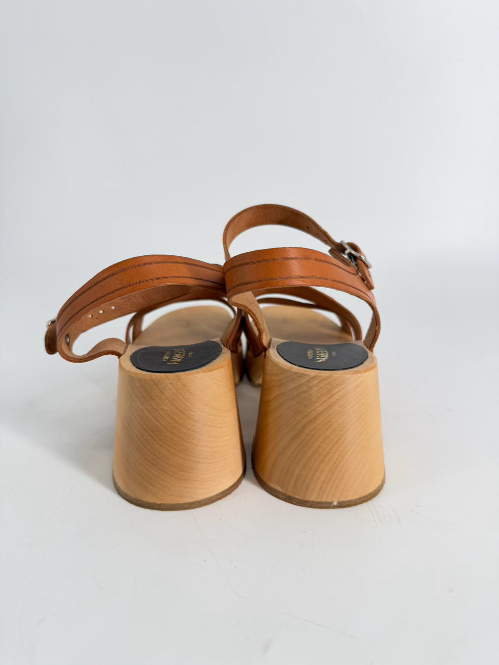 HASBEENS Size 38 Camel Leather Sandals