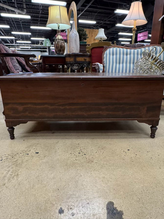VINTAGE Cedar Lining Blanket Chest
