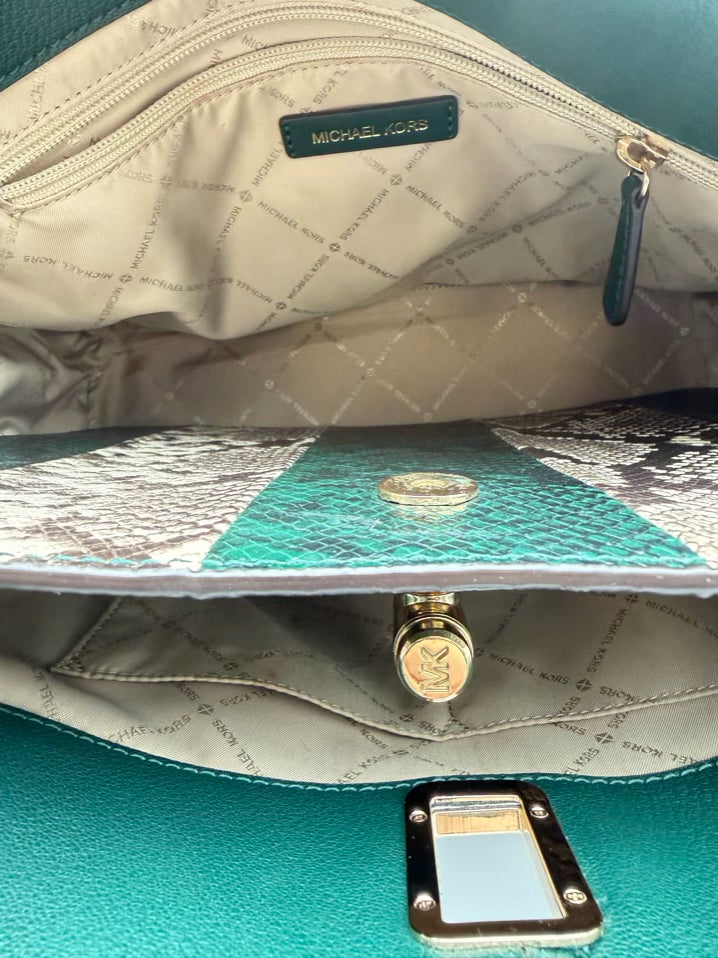 MICHAEL KORS Penelope Green Leather Purse